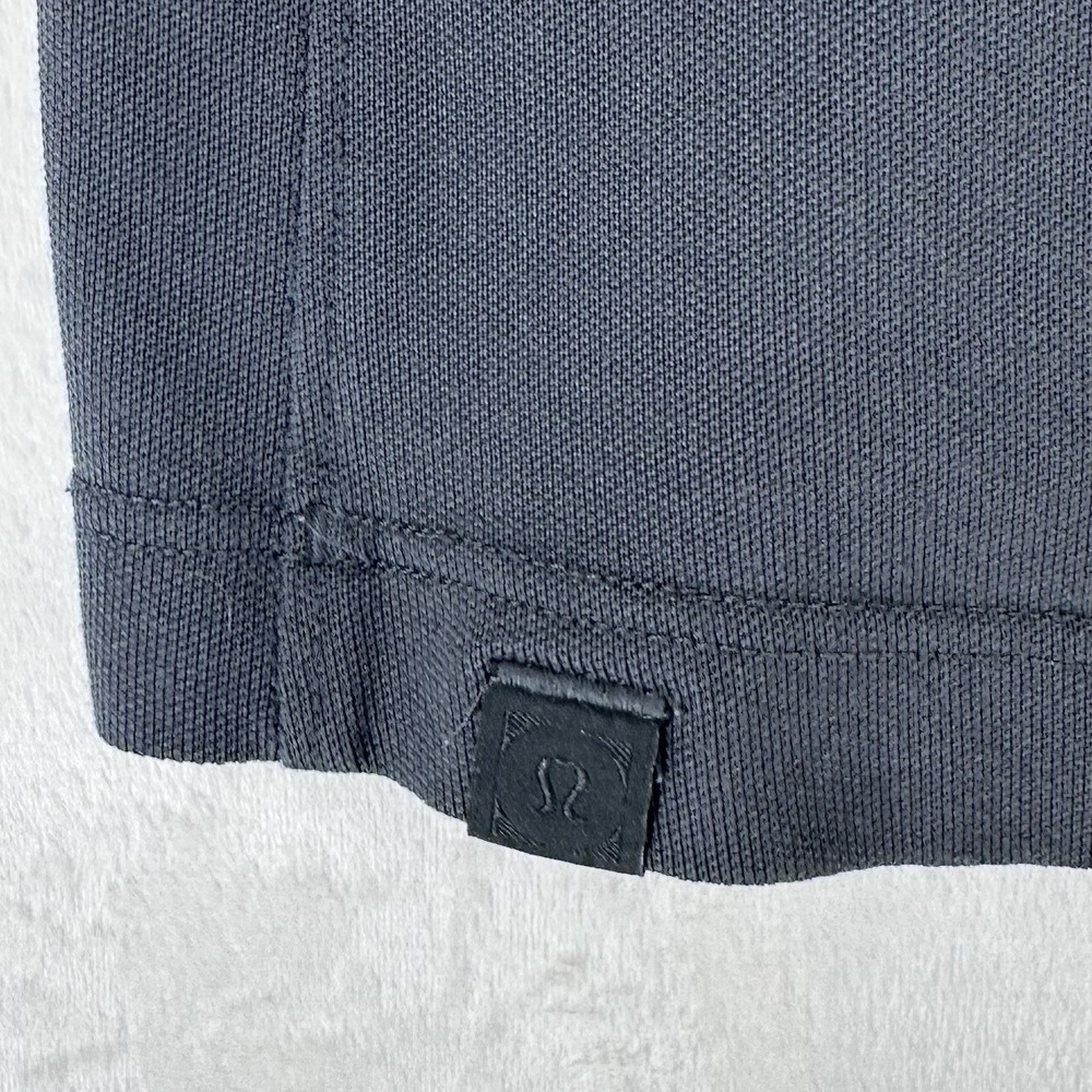 Lululemon Tech Pique‎ Polo Shirt Mens Medium Gray Short Sleeve Performance Golf - Picture 4 of 6